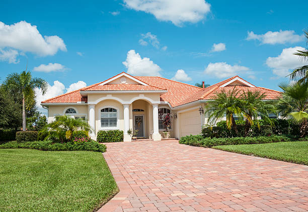 Best Interlocking Driveway Pavers  in Willowick, OH